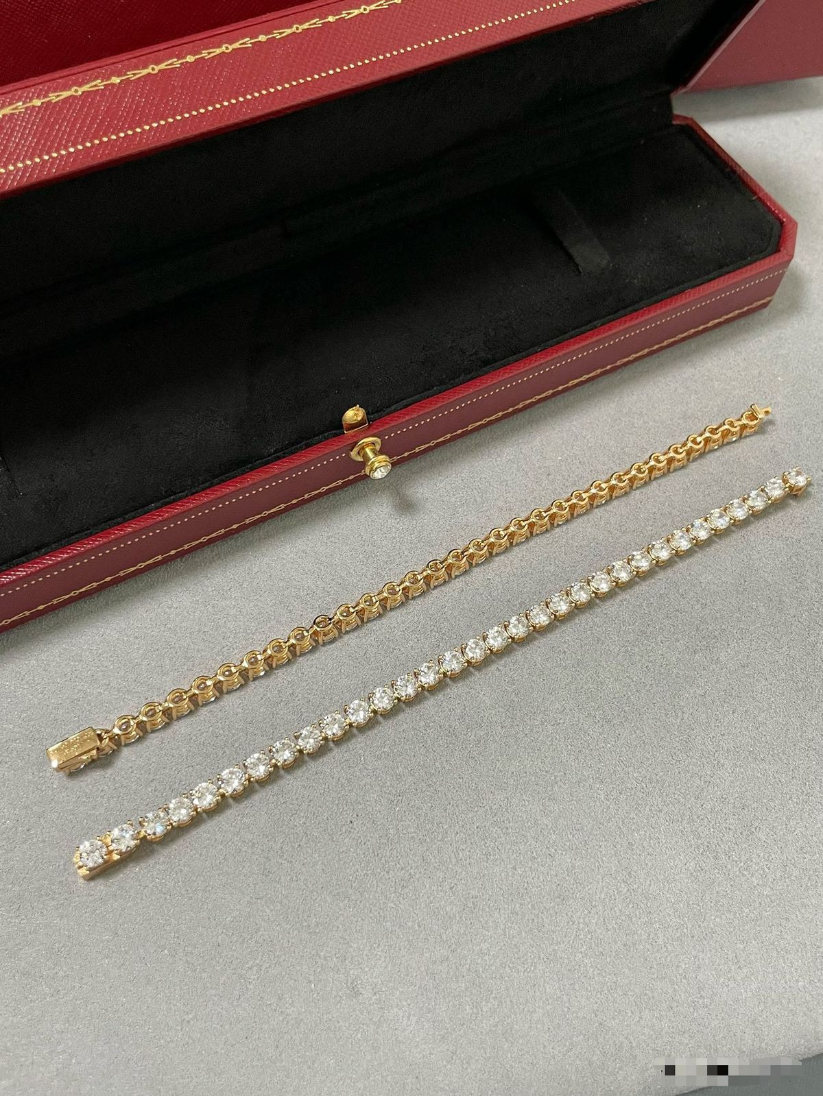 [⭐Seralia jewelrys]TENNIS BRACELET WITH FULL DIAMOND SETTING