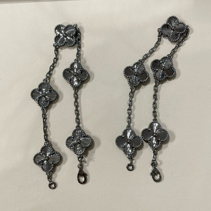 [⭐Seralia]CLOVER 5 MOTIF BLACK BRACELET