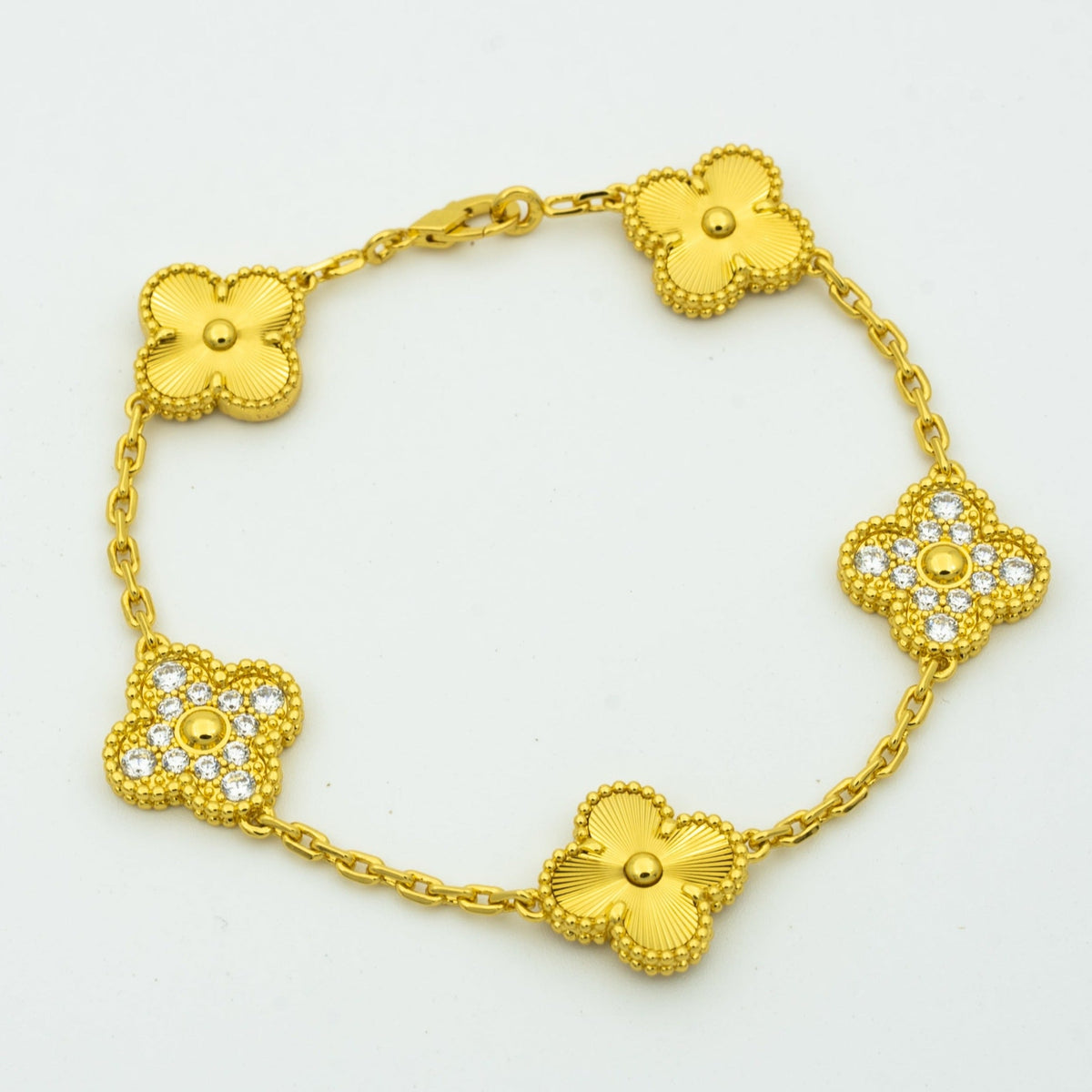 [⭐Seralia] CLOVER 5 MOTIF LASER BRACELET COLLECTION