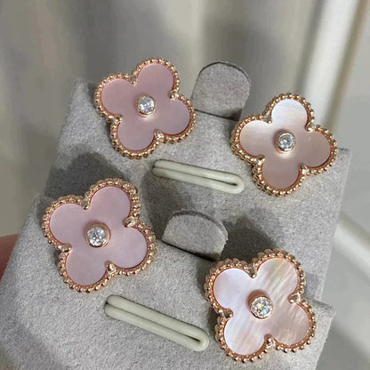 [⭐Seralia]CLOVER MEDIUM 1 MOTIFS  PINK MOP DIAMOND EARRINGS
