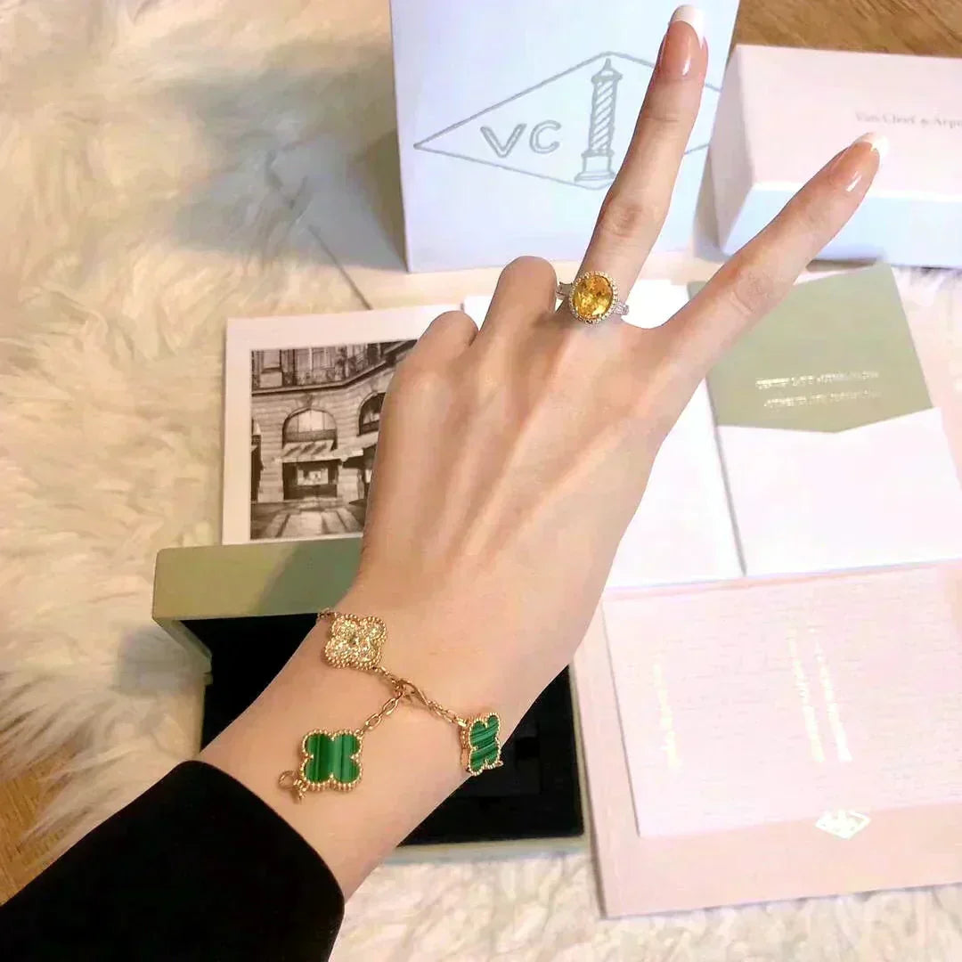 [⭐Seralia] CLOVER 5 MOTIF MALACHITE BRACELET COLLECTION