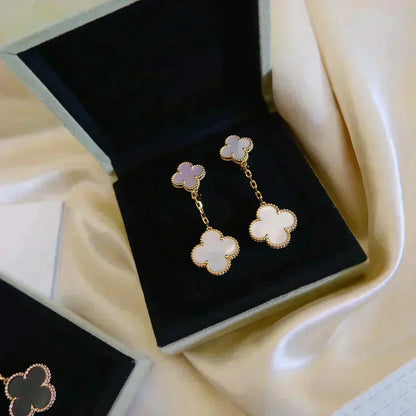 [⭐Seralia]CLOVER 2 MOTIF WHITE MOP EARRINGS