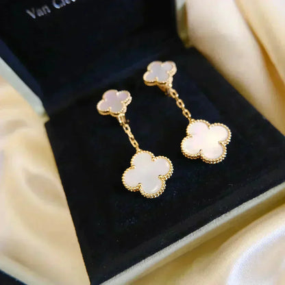 [⭐Seralia]CLOVER 2 MOTIF WHITE MOP EARRINGS