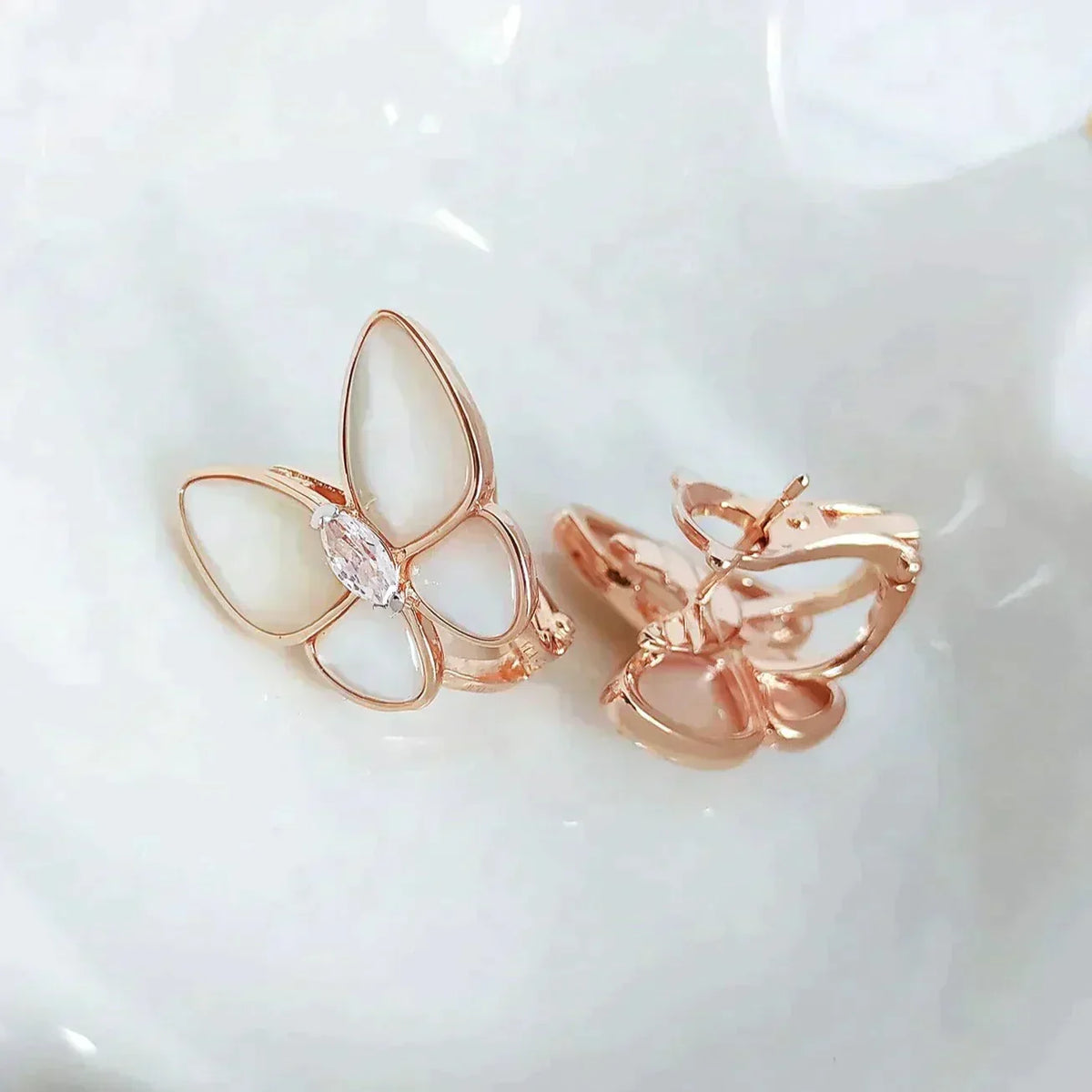 [⭐Seralia]BUTTERFLY MOP DIAMOND EARRINGS