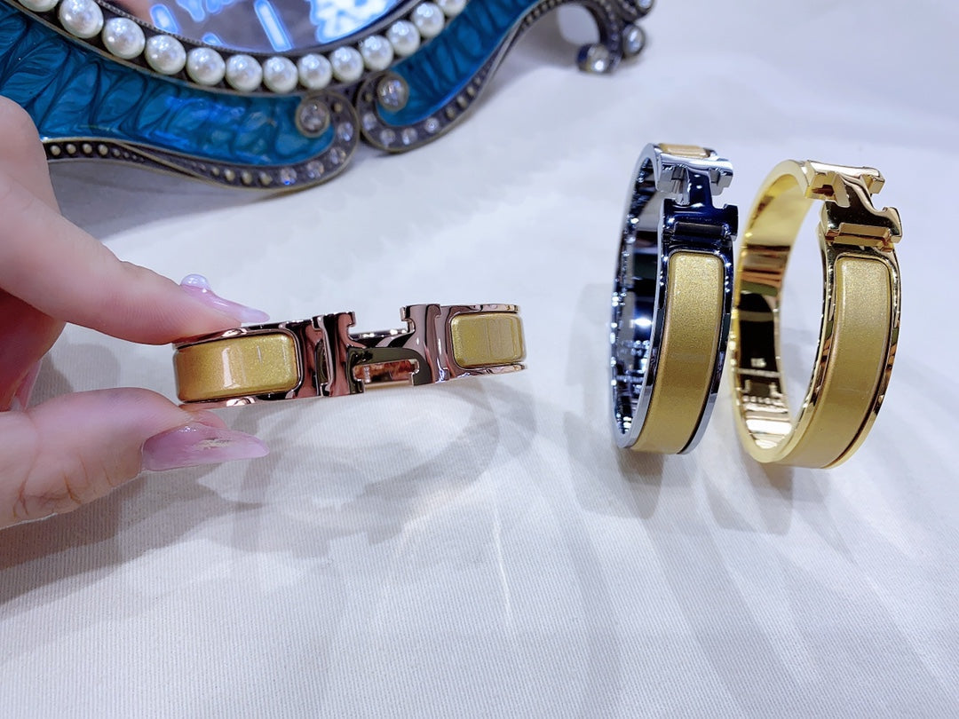 [⭐Seralia]H CHAMPAGNE BRACELET