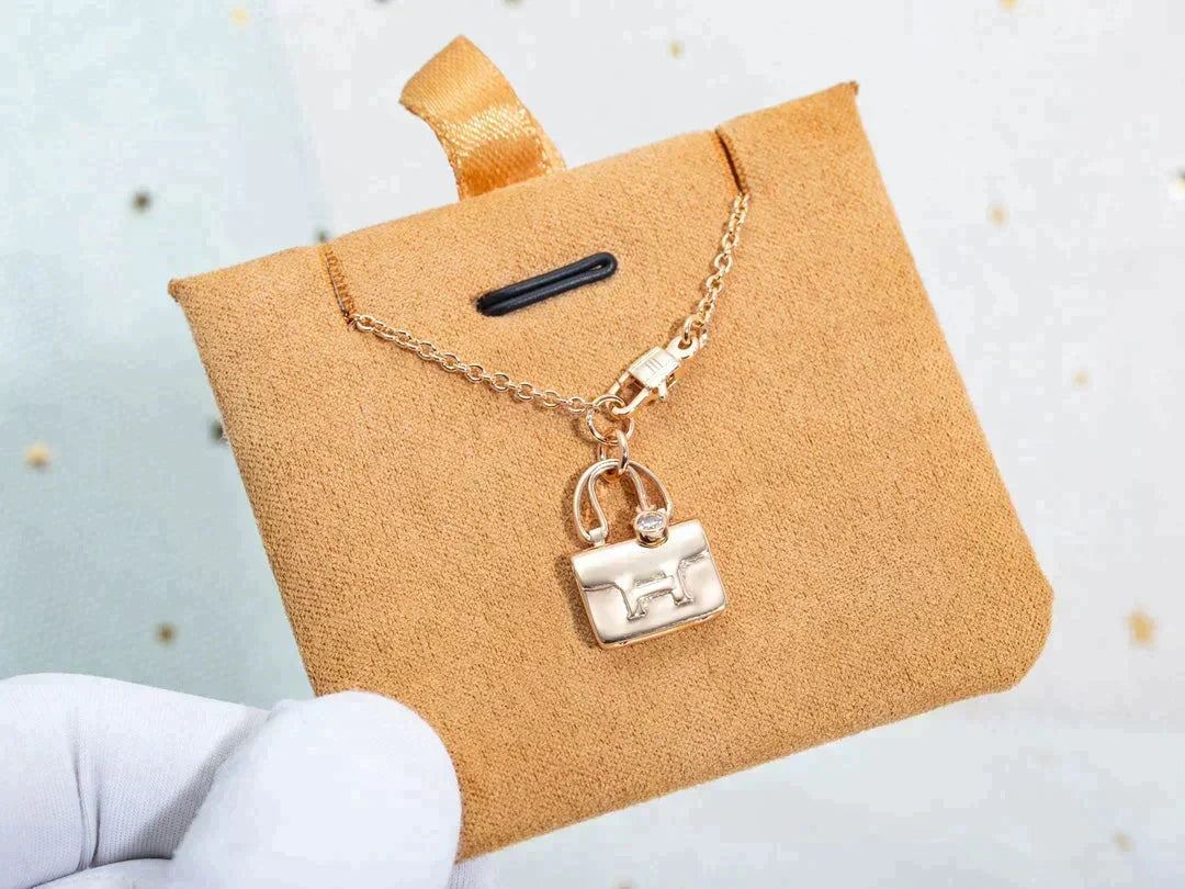 [⭐Seralia]AMULETTE PEDANT ROSE GOLD NECKLACE