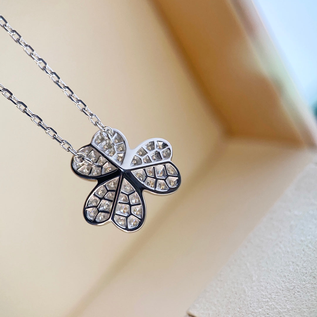 [⭐Seralia]CLOVER DIAMOND NECKLACE SILVER