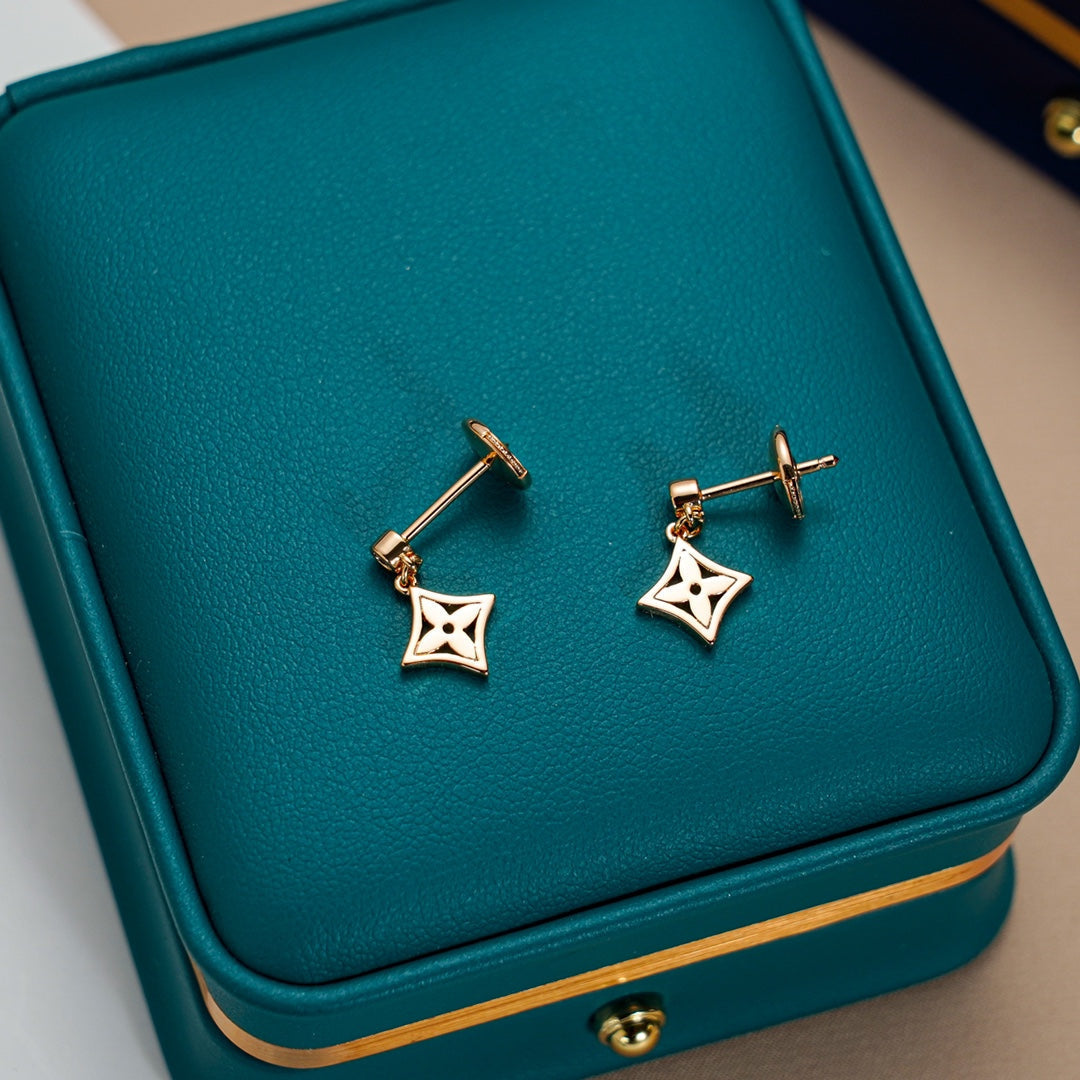 [⭐Seralia]STAR EARRINGS GOLD