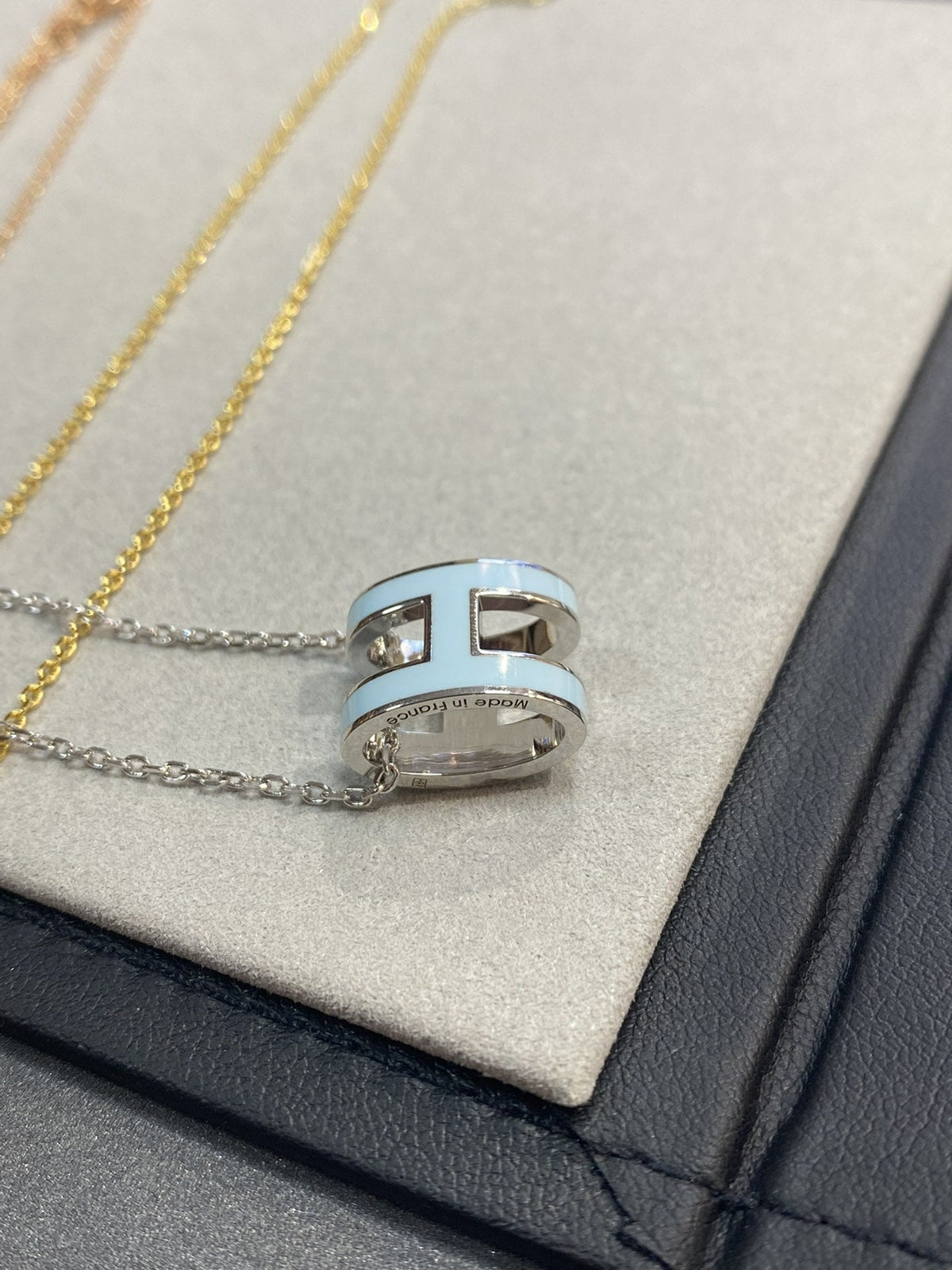 [⭐Seralia]POP H LIGHT BLUE NECKLACE
