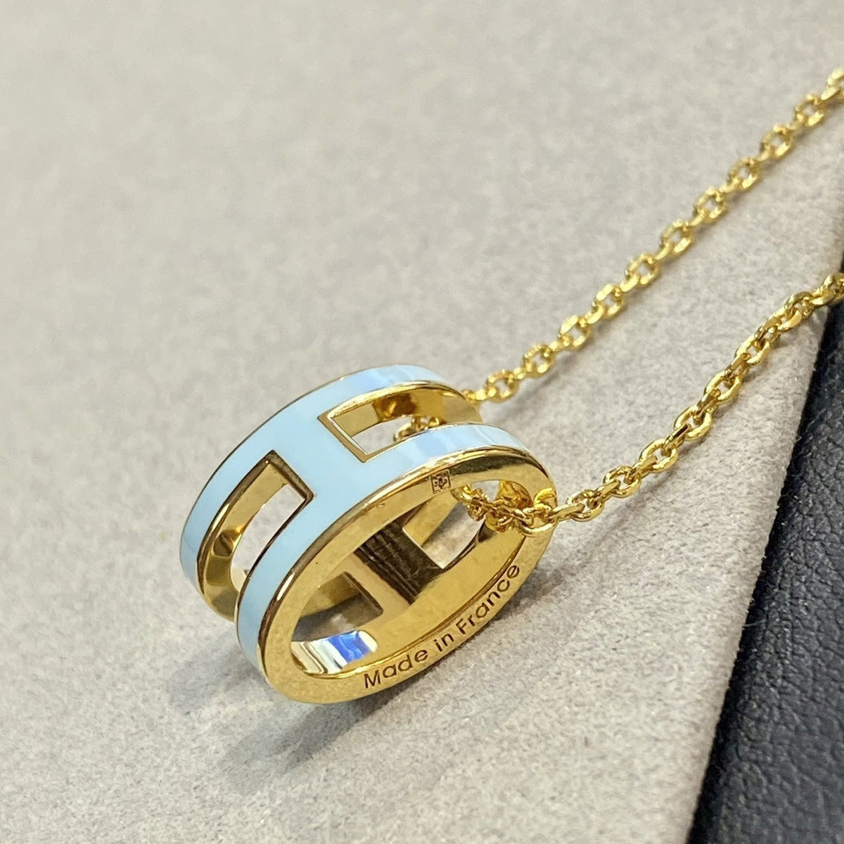 [⭐Seralia]POP H LIGHT BLUE NECKLACE
