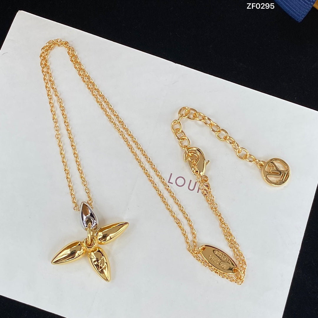 [⭐Seralia]LOUISETTE PEDANT GOLD NECKLACE