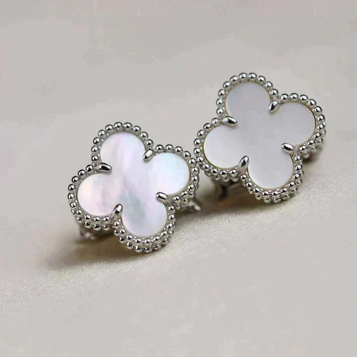 [⭐Seralia]CLOVER MEDIUM 1 MOTIFS  WHITE MOP EARRINGS SILVER