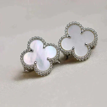 [⭐Seralia]CLOVER MEDIUM 1 MOTIFS  WHITE MOP EARRINGS SILVER