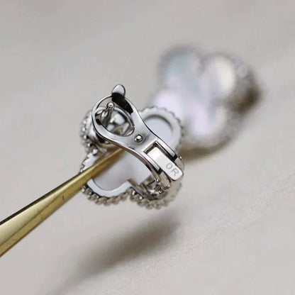 [⭐Seralia]CLOVER MEDIUM 1 MOTIFS  WHITE MOP EARRINGS SILVER