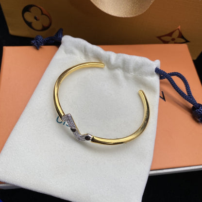 [⭐Seralia]VOLTE UPSITE DOWN DIAMOND GOLD OPEN BRACELET