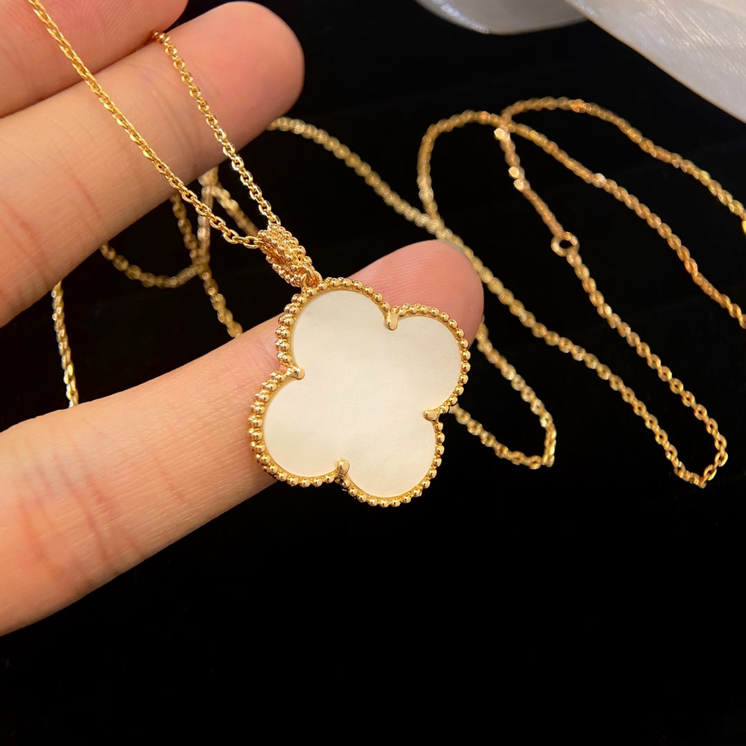 [⭐Seralia]CLOVER 25MM MOP LARGE PENDANT NECKLACE