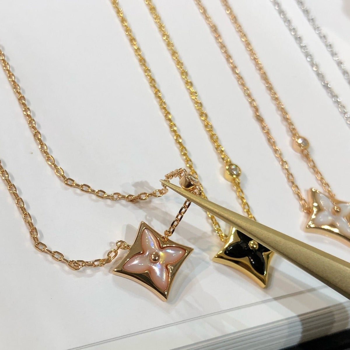 [⭐Seralia]STAR BLACK MOP NECKLACE