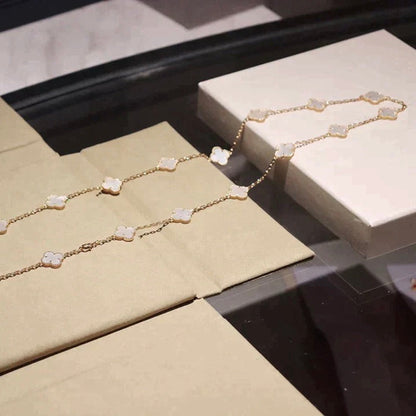 [⭐Seralia]CLOVER 20 MOTIFS WHITE MOP NECKLACE
