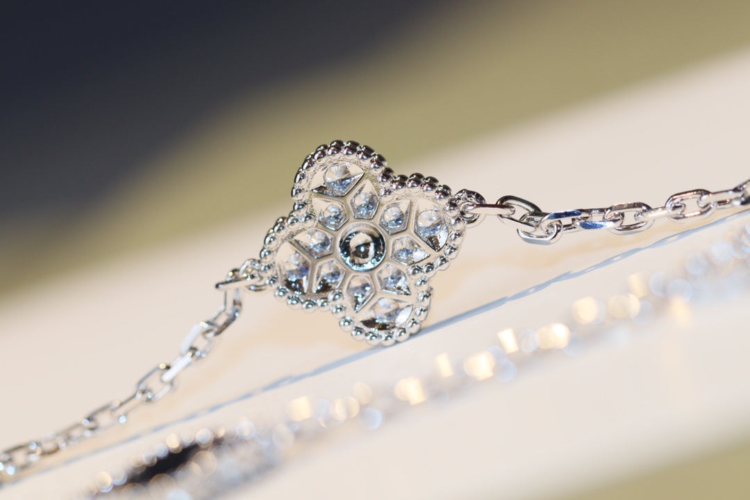 [⭐Seralia]CLOVER 20 MOTIFS ONYX DIAMOND SILVER