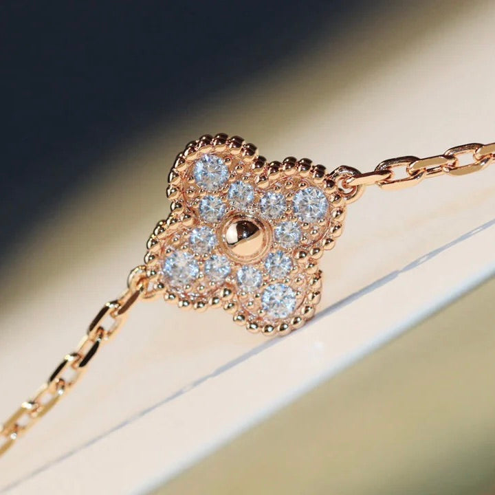 [⭐Seralia]CLOVER 20 MOTIFS LASER DIAMOND NECKLACE