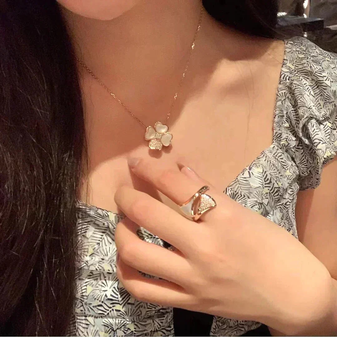 [⭐Seralia]CLOVER MOP DIAMOND ROSE GOLD NECKLACE