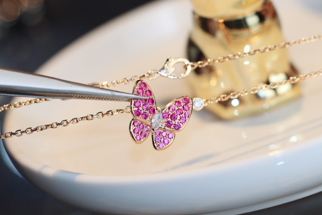 [⭐Seralia]BUTTERFLY RED DIAMOND ROSE GOLD NECKLACE