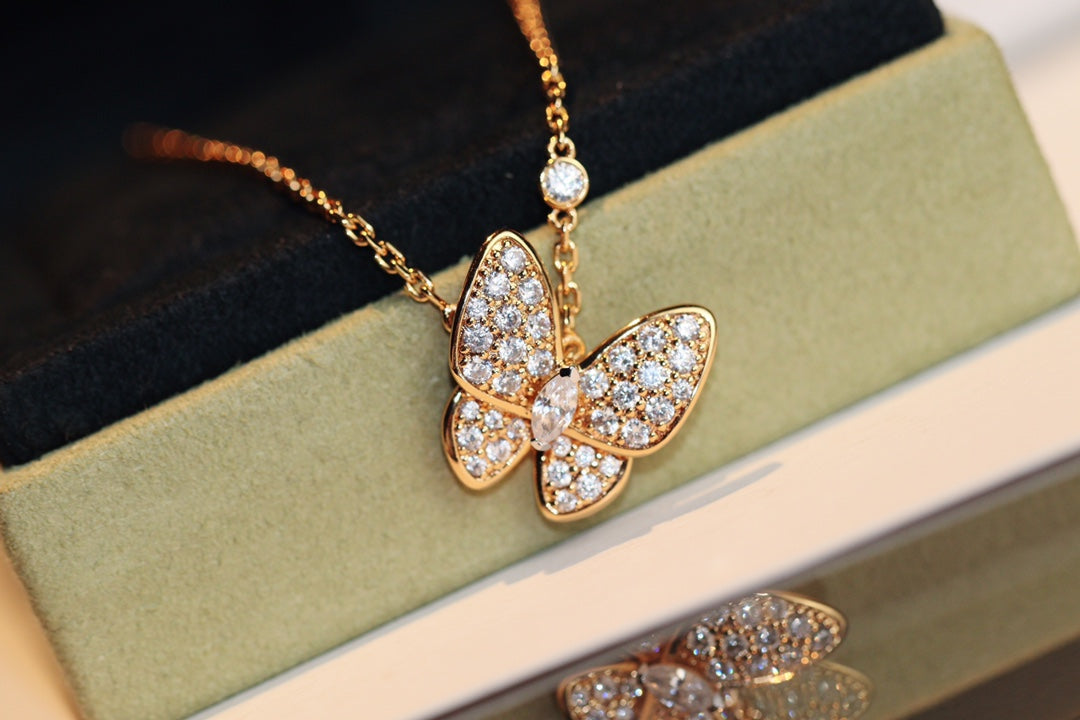 [⭐Seralia]BUTTERFLY DIAMOND NECKLACE