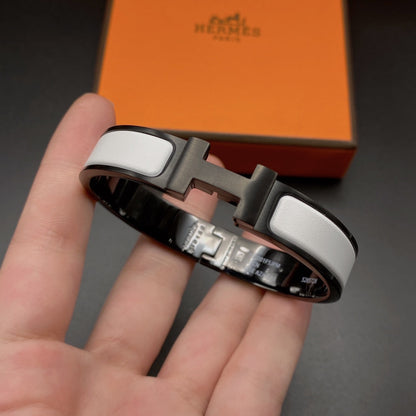 [⭐Seralia]H BRACELET 12MM BLACK WHITE CERAMIC