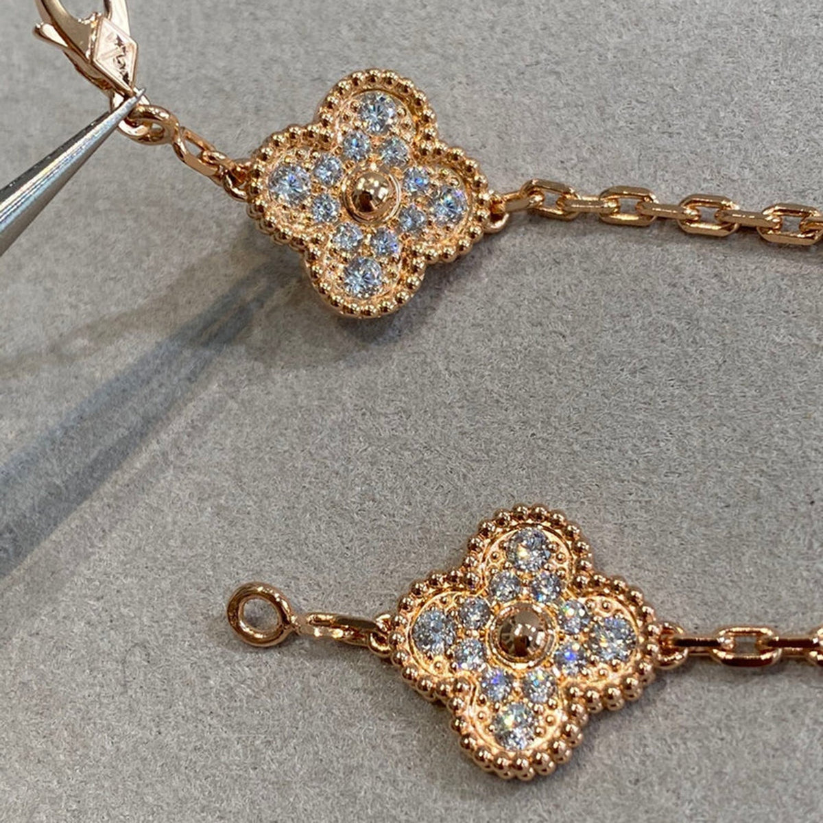 [⭐Seralia] CLOVER 5 MOTIF FULL DIAMOND BRACELET COLLECTION