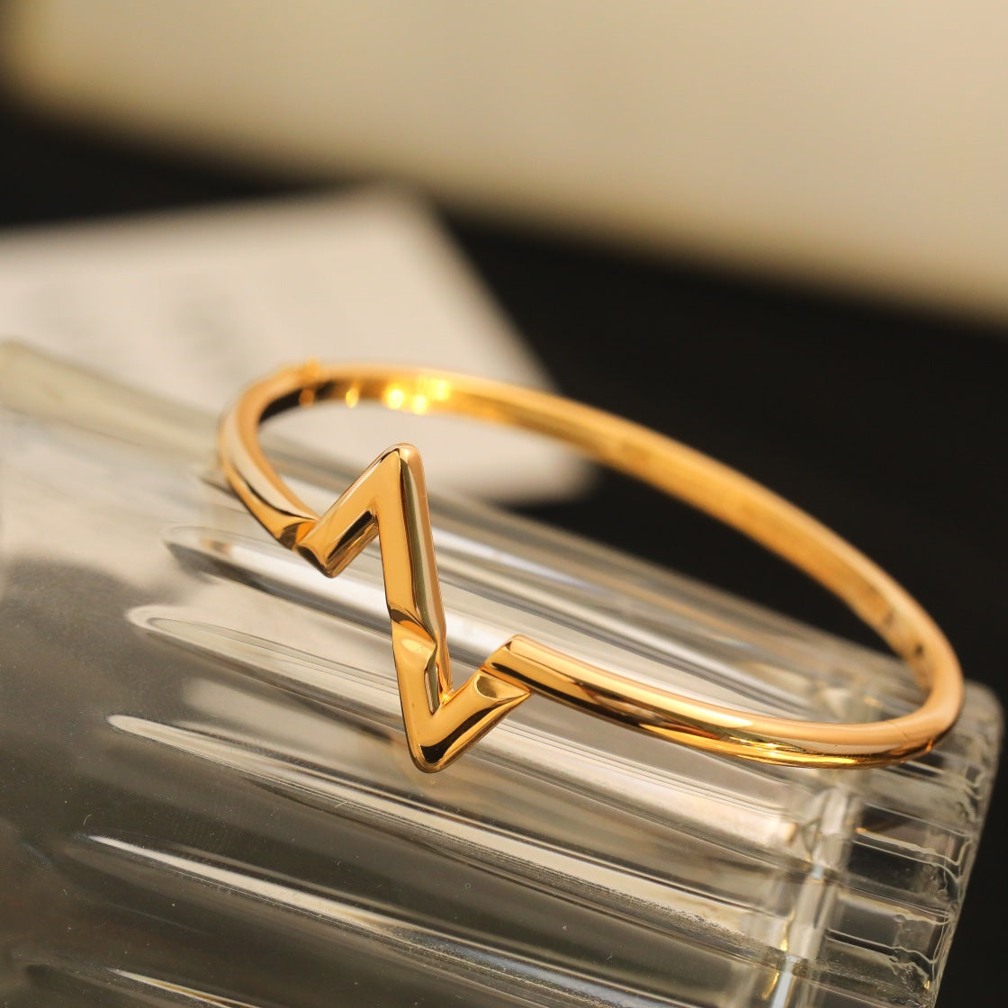 [⭐Seralia]VOLTE UPSITE DOWN BRACELET