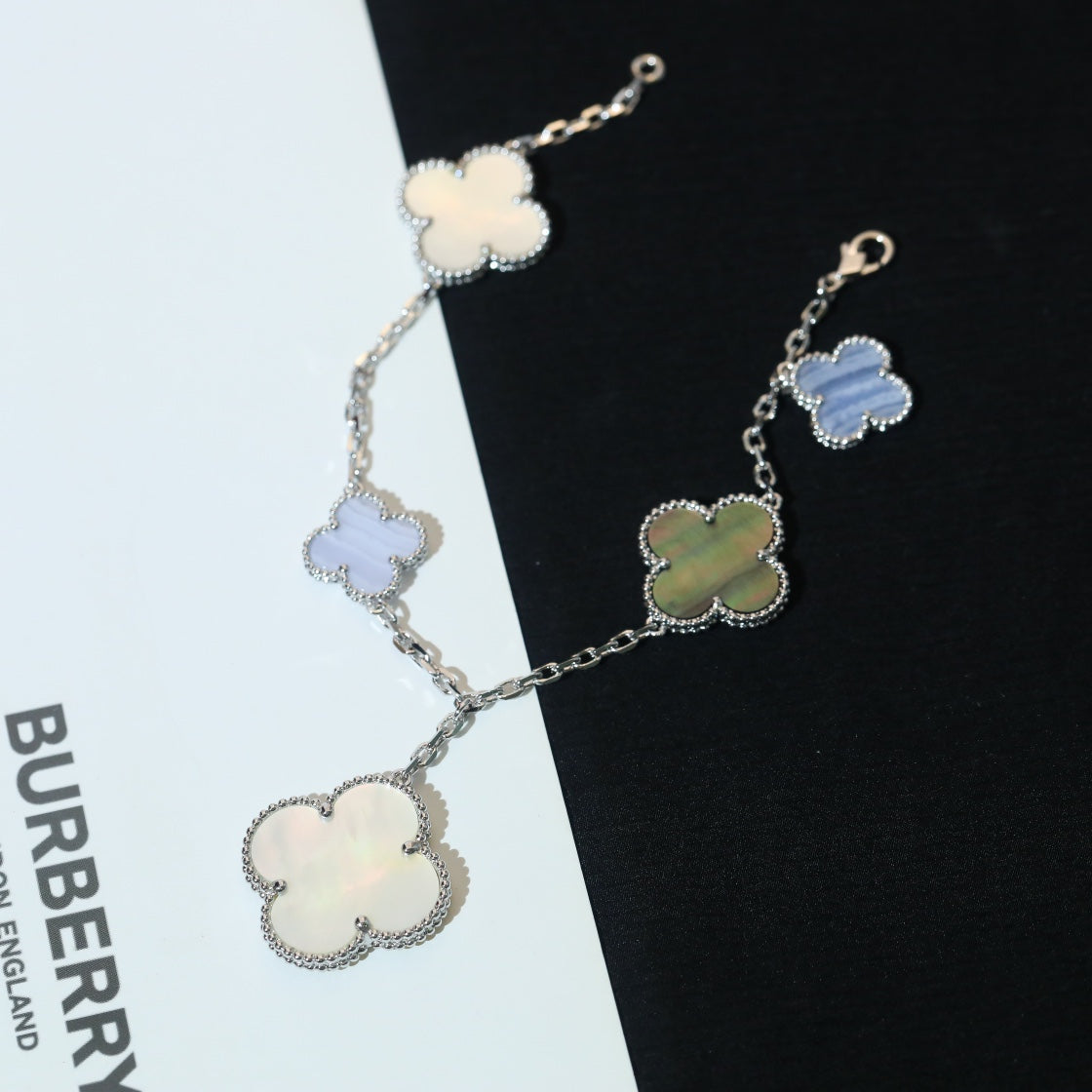 [⭐Seralia]CLOVER BRACELET 5 MOTIFS MOP CHALCEDONY SILVER