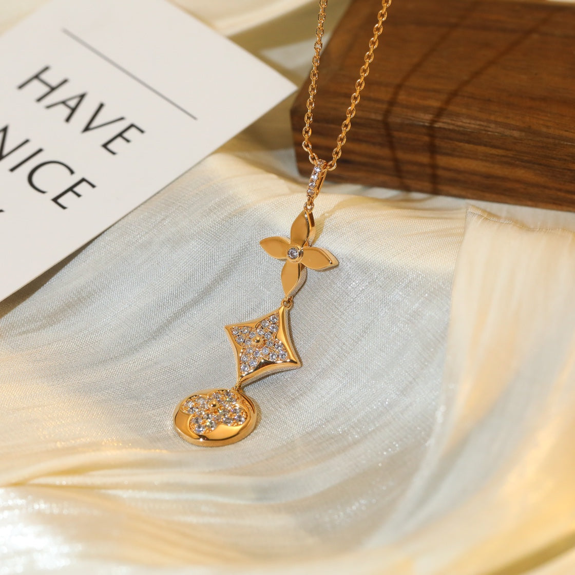 [⭐Seralia]STAR AND SUN DIAMOND PINK GOLD NECKLACE
