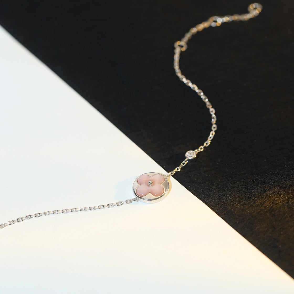 [⭐Seralia]SUN MOTIF PINK MOP SILVER BRACELET