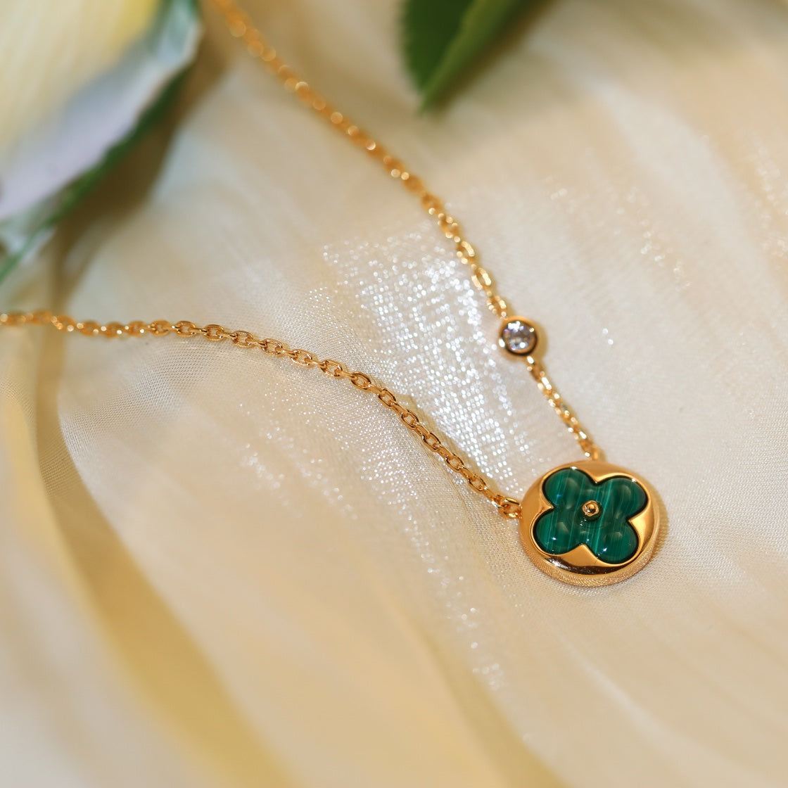 [⭐Seralia]SUN PEDANT PINK GOLD 1 DIAMOND NECKLACE