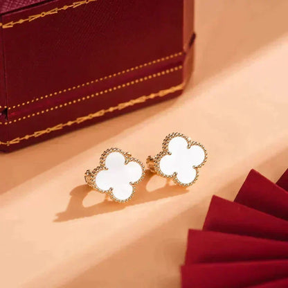 [⭐Seralia]CLOVER MEDIUM 1 MOTIFS  WHITE MOP STUD EARRINGS