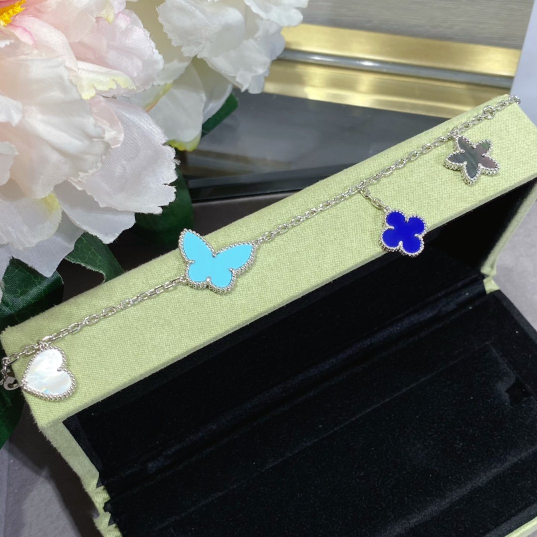 [⭐Seralia]LUCKY SPRING SILVER BRACELET 4 MOTIF