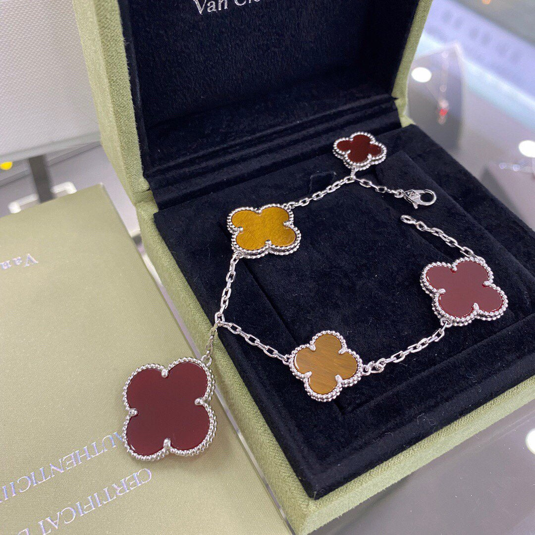 [⭐Seralia]CLOVER 5 MOTIFS SIVLER CARNELIAN TIGER EYE BRACELET