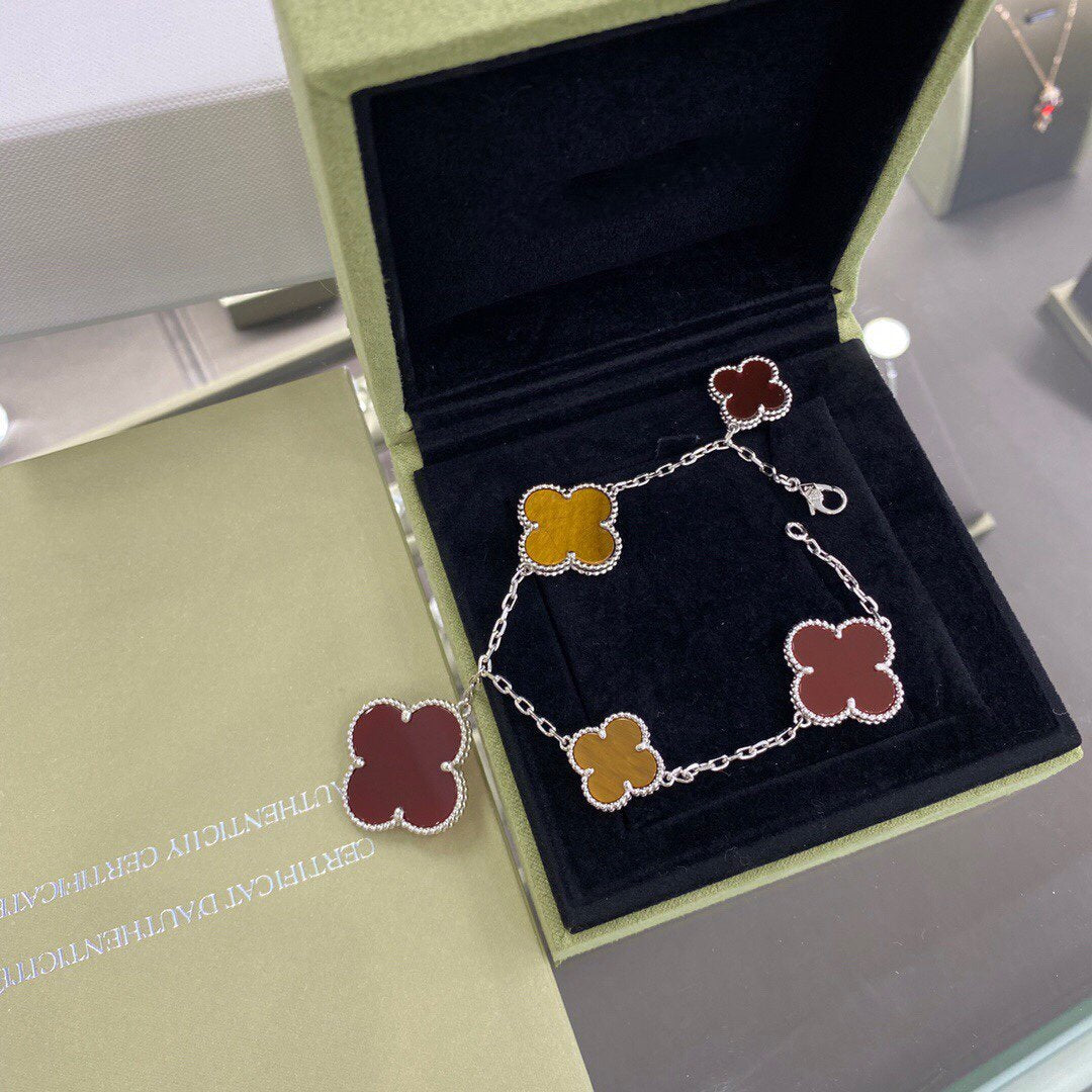 [⭐Seralia]CLOVER 5 MOTIFS SIVLER CARNELIAN TIGER EYE BRACELET