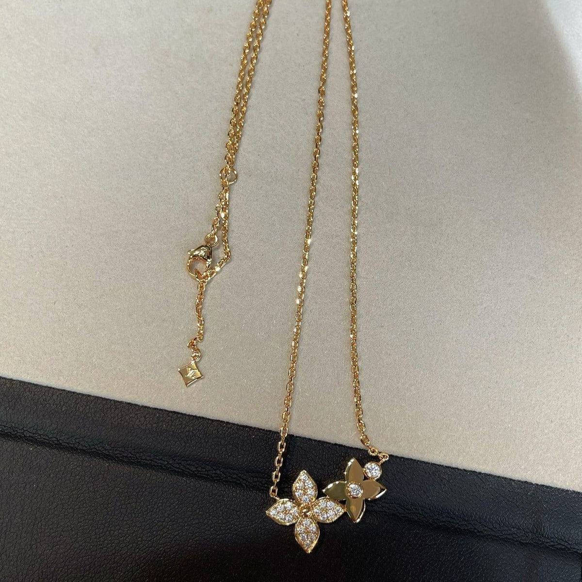 [⭐Seralia]STAR BLOSSOM NECKLACE PINK GOLD DIAMONDS