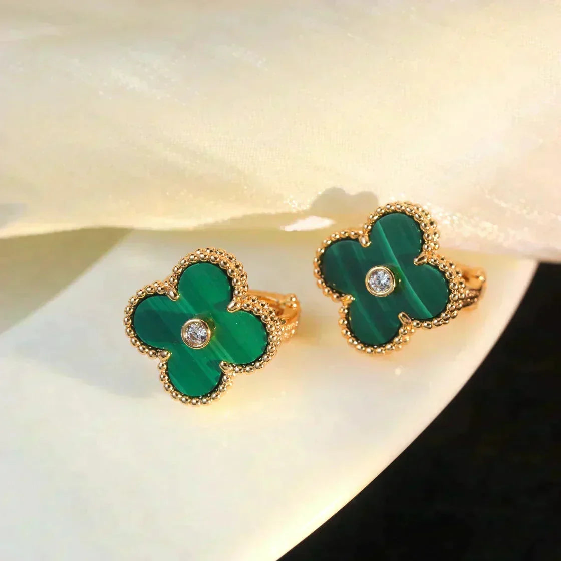 [⭐Seralia]CLOVER MEDIUM 1 MOTIFS MALACHITE DIAMOND EARRINGS
