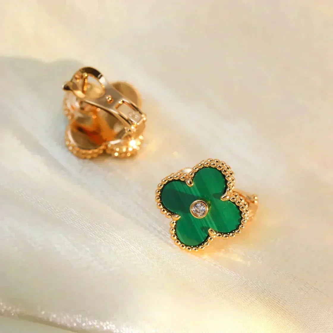 [⭐Seralia]CLOVER MEDIUM 1 MOTIFS MALACHITE DIAMOND EARRINGS