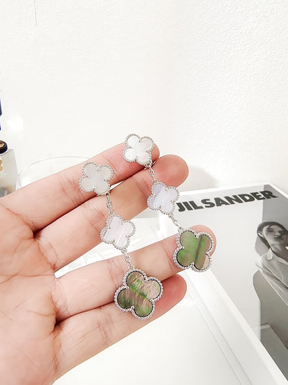 [⭐Seralia]CLOVER 3 MOTIFS CHALCEDONY DARK MOP SILVER EARRINGS