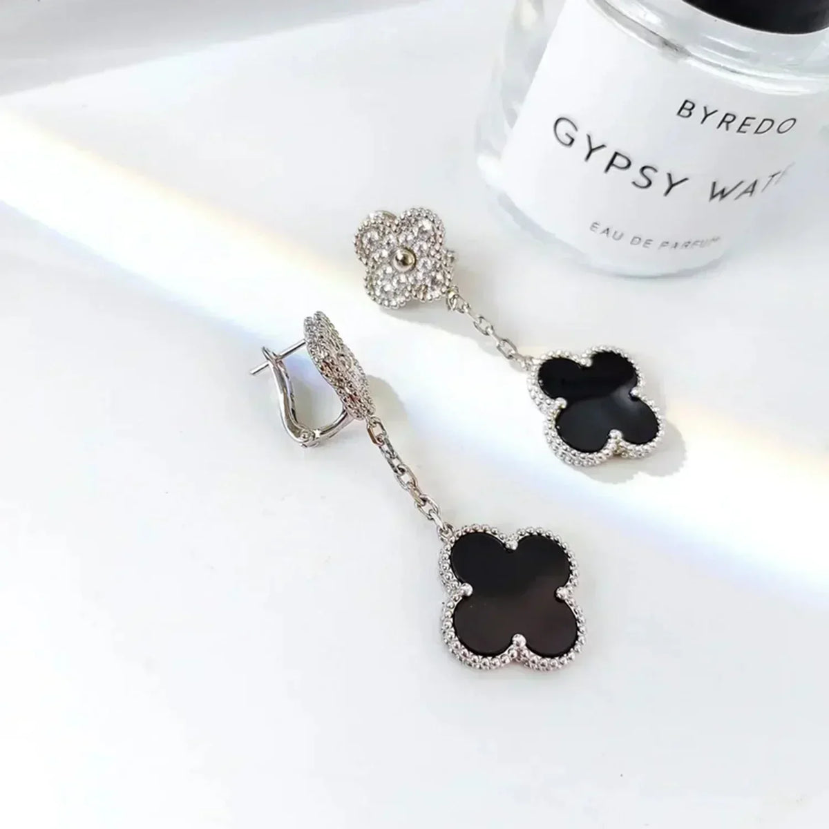 [⭐Seralia]CLOVER 2 MOTIFS  DIAMOND ONYX EARRINGS SILVER