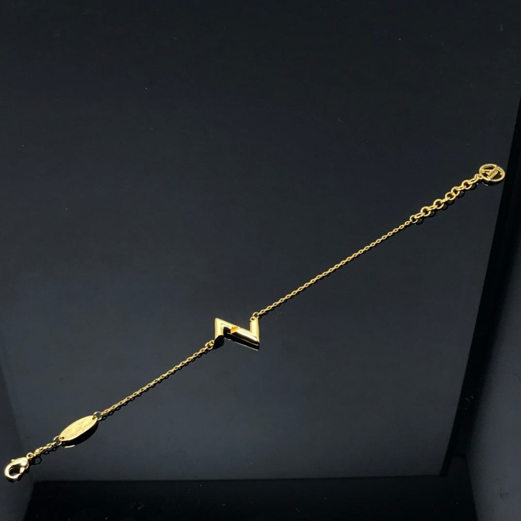 [⭐Seralia]VOLT LV LOGO BRACELET