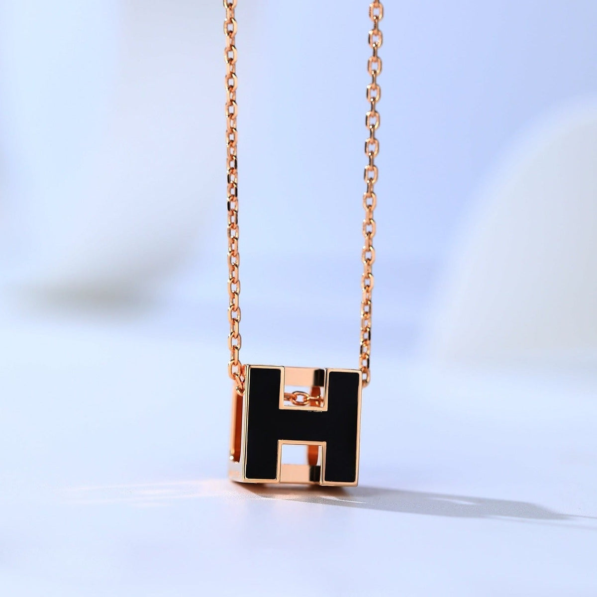 [⭐Seralia]H CAGE PINK GOLD NECKLACE