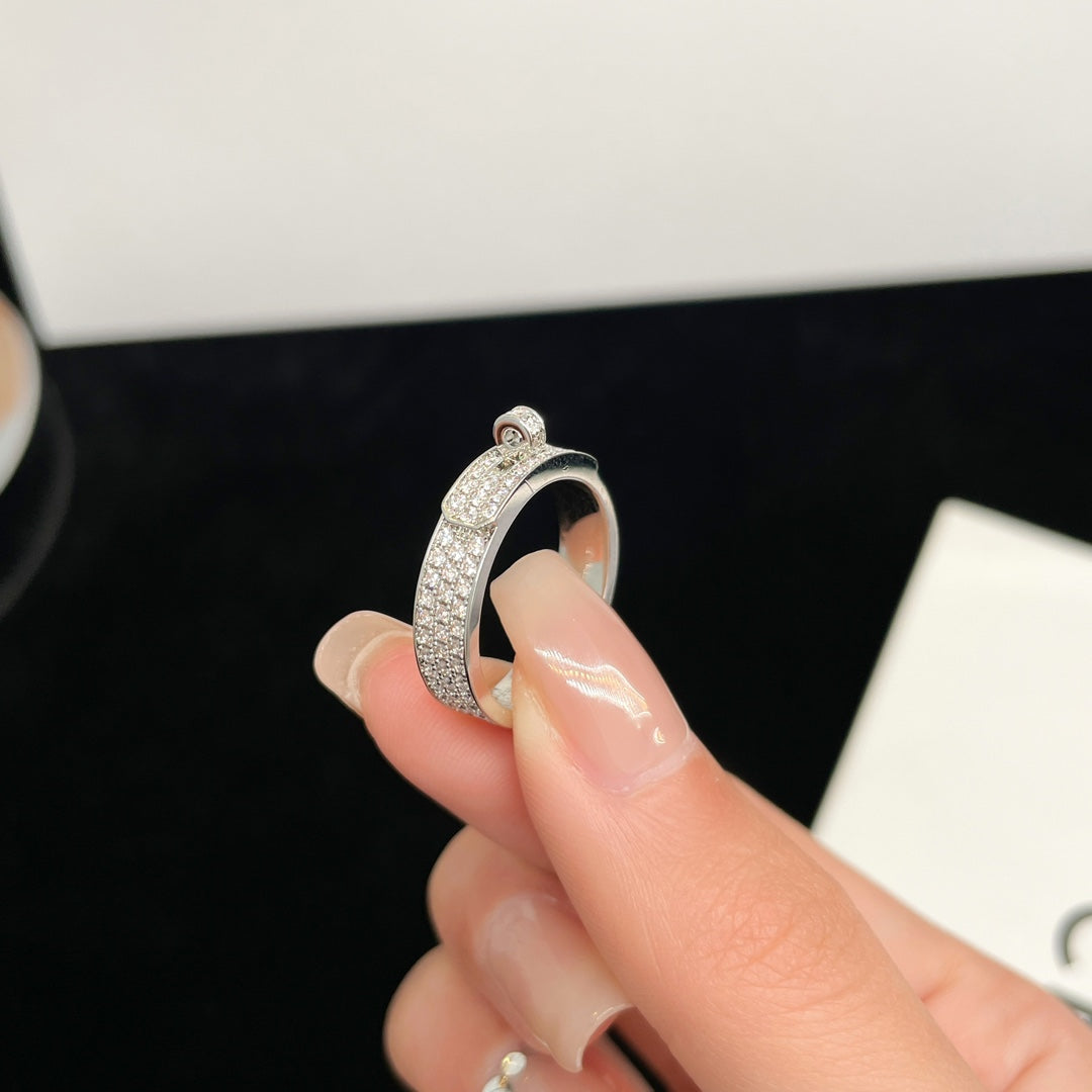 [⭐Seralia]KELLY SILVER DIAMOND RING