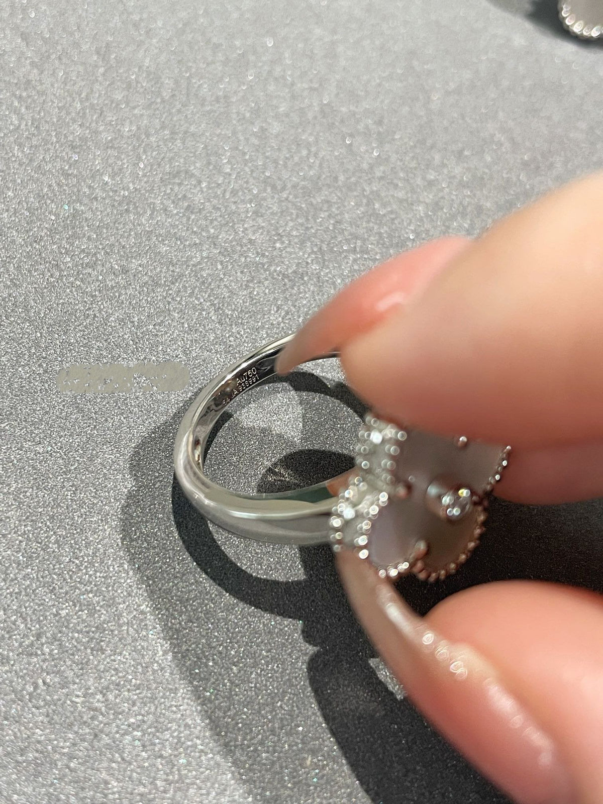 [⭐Seralia]CLOVER SILVER MOP DIAMOND RING