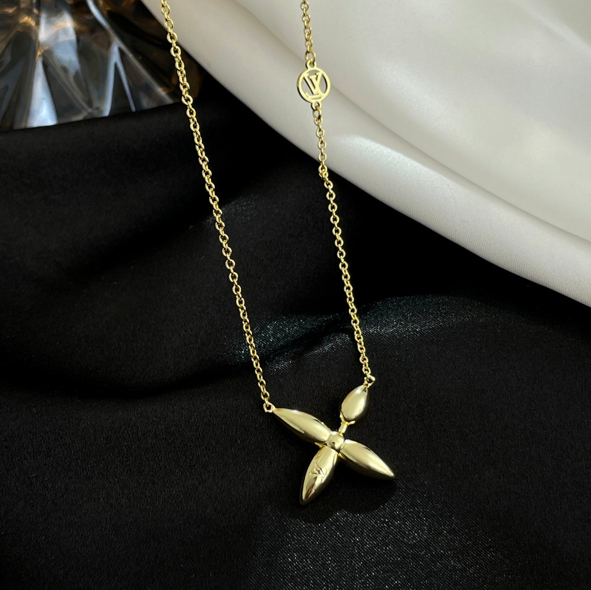 [⭐Seralia]LOUISETTE GOLD NECKLACE