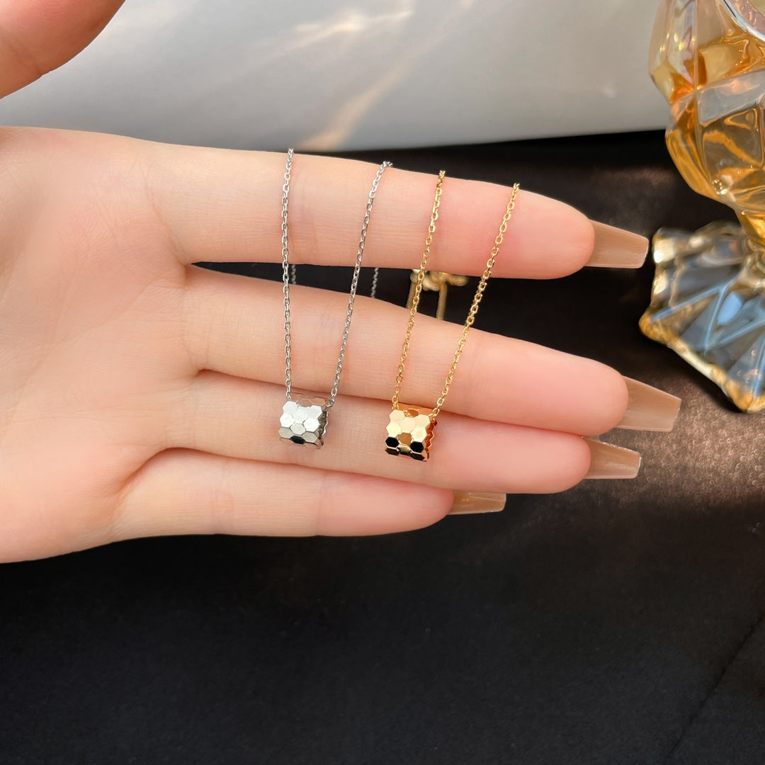 [⭐Seralia]BEE MINI NECKLACE