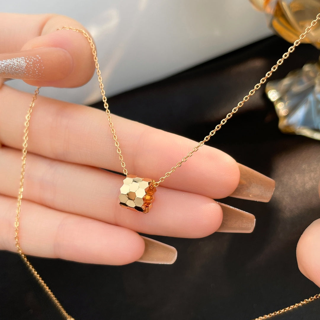 [⭐Seralia]BEE MINI NECKLACE